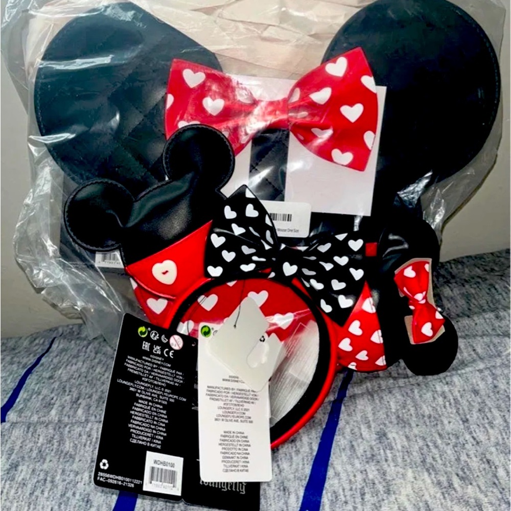 Disney Loungefly Mickey & Minnie love set